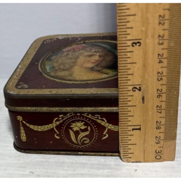Vtg Metal Hinged Tin Box With Victorian Lady Portrait & Gold Floral Motif 4x2" - Picture 11 of 11